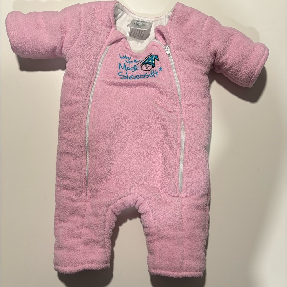 EUC Small 3-6 Months 12-18 lbs Magic Sleepsuit Pink Baby Fleece Sleepsuit